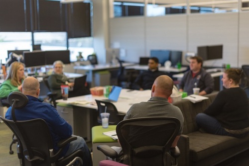 Desks and chairs can be adjusted to different heights and moved around to accommodate the specific working group.