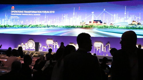Hundreds of industry executives settle into the keynote arena in Munich's Infinity hotel to listen to the insights and experiences of their peers.