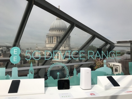 A Huawei CPE featured at EE's 5G press conference near St Paul's Cathedral, but the Chinese vendor's smartphones were conspicuous by their absence.