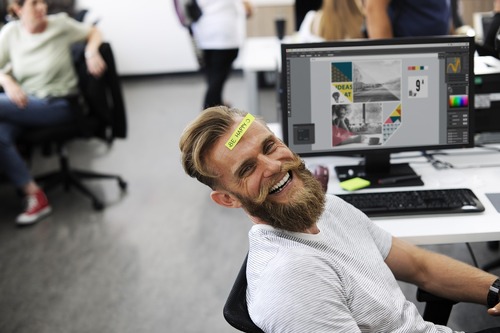 Has anyone else noticed that this guy seems to be in every single free photo of people working?!
(Source: Pixabay)