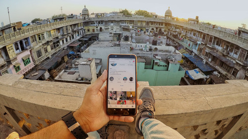 Out with the old: The Indian telco market now has only a handful of surviving players. (Source: Ravi Sharma on Unsplash)