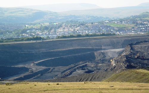 Merthyr Tydfil: Not many jobs, but plenty of bandwidth.
(Source: Caradog Llywelyn on Creative Commons)