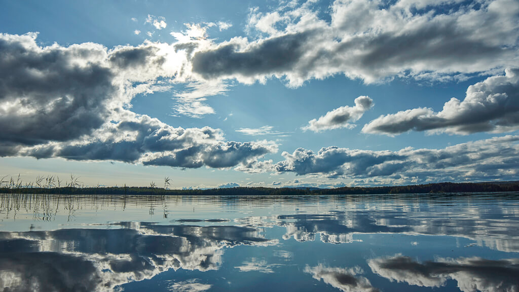 Outlook cloudy: Cloud native network infrastructure continues to be vital to 5G. (Source: Unsplash)