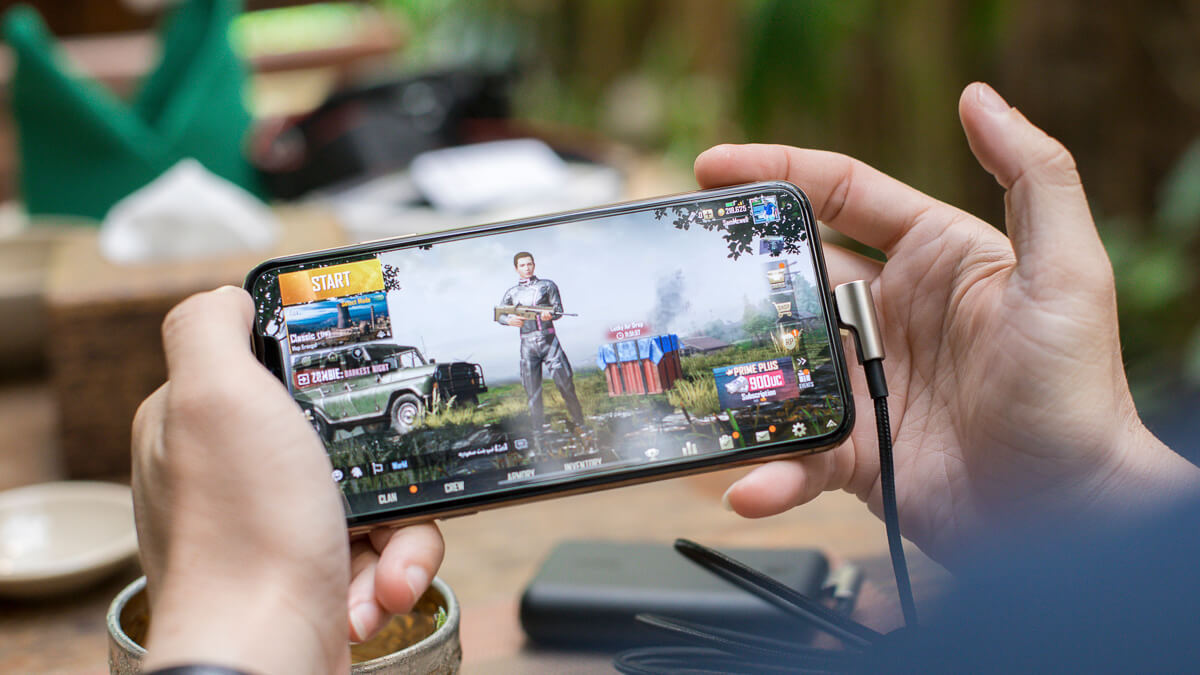 Game on: Rocketing demand for data over 5G means mmwave is finally on the up.  (Source: SCREEN POST on Unsplash)