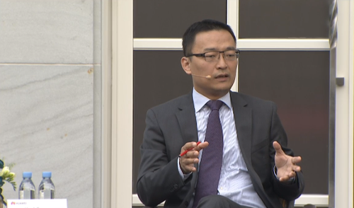 Jason Ding, Huawei's intellectual property chief, reveals its royalty rates in Shanghai.