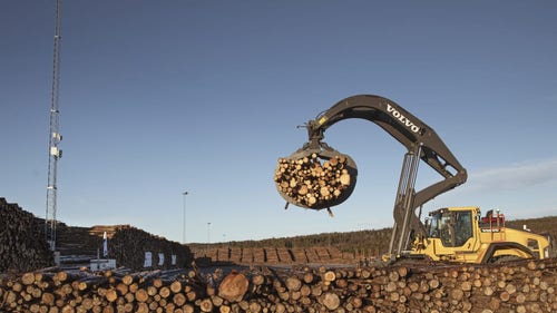 Volvo machinery was kitted out with cameras and sensors and controlled over Telia's 5G  network at the Timra terminal. (Source: Telia)