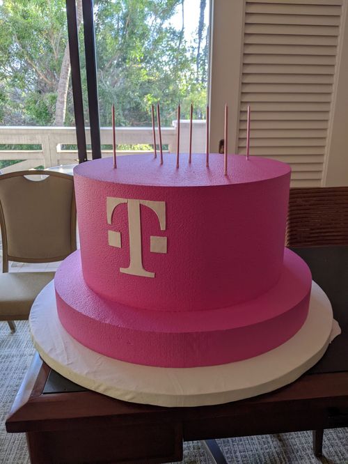 T-Mobile's new 5G layer cake replaces a mmWave top tier with candles. (Source: Rob Pegoraro, for Light Reading)