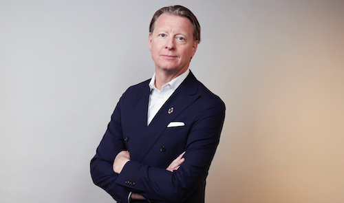 Hans Vestberg, Verizon's CEO, makes 166 times as much as his average employee. (Source: Verizon)