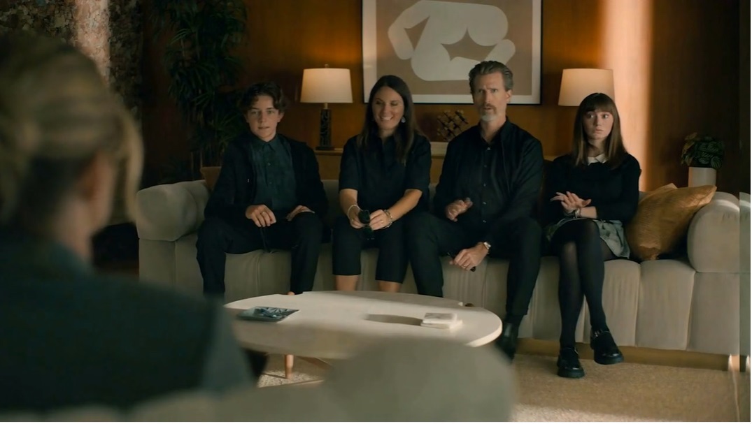 Comcast's 'Vampires' ad features a family of four lamenting the performance of T-Mobile's 5G-powered fixed wireless access service to a therapist.
(Source: Screen capture from version of the ad posted by iSpot.tv)