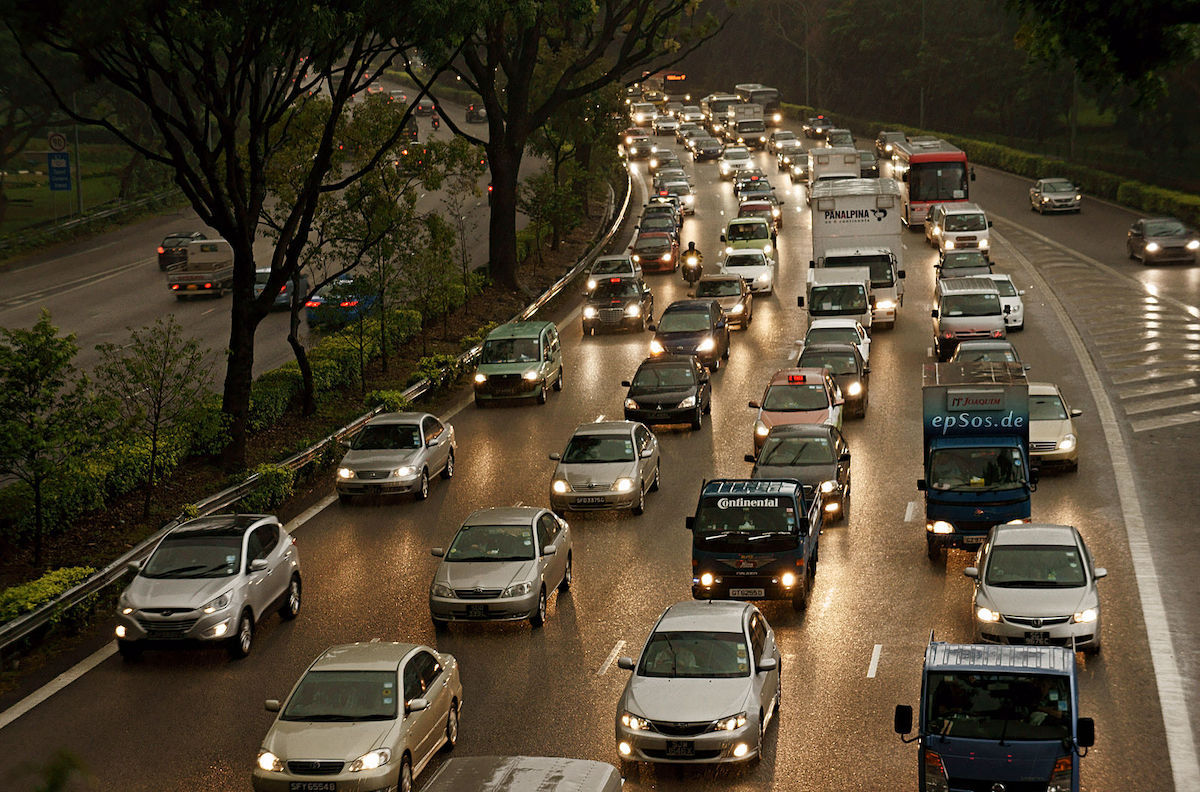 Are the carmakers to blame for scenes like this?
(Source: epSos.de via Creative Commons)