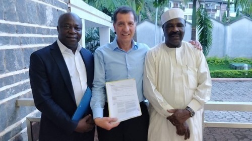 Deal done! From left to right: Moise Bayi, VP, Nexttel; Arik Zenouda, West Africa Sales Director, Gilat Telecom; Baba Amadou Danpullo, Chair of Nexttel.
