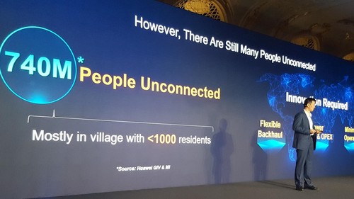 Huawei's Peng Song lays out the story behind RuralStar Lite at a London media briefing. 