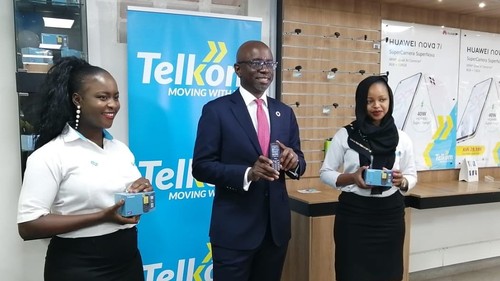 Telkom Kenya's MD for consumer, Steve Okeyo, showcasing the new phones. 