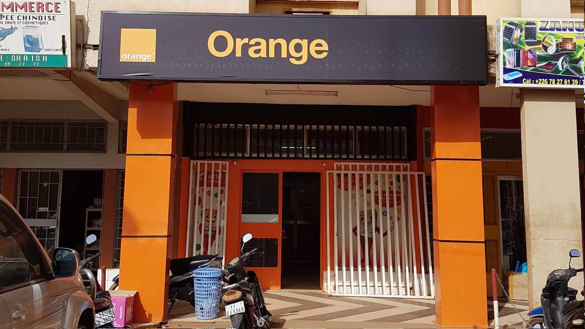 Orange Madagascar plans to significantly increase its network coverage in 2024, growing from about 56% population coverage to 90% by the end of the year.   (Source: Orange media center) 
