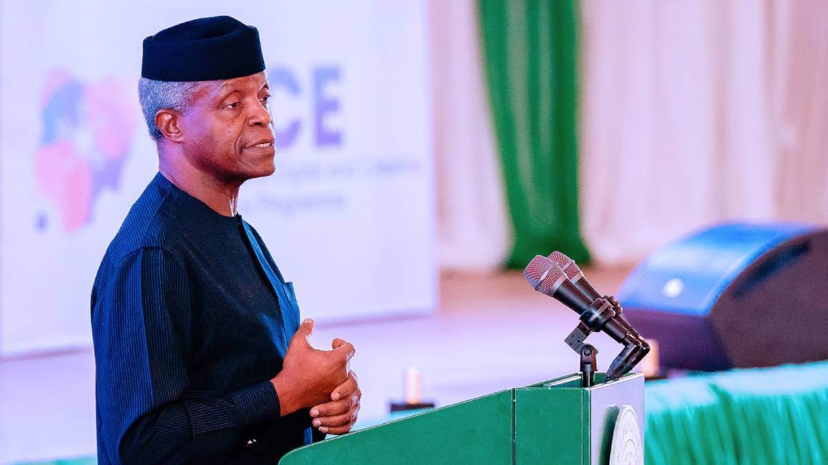 Le vice-président nigérian Yemi Osinbajo s'exprimant lors du lancement du programme d'investissement dans les entreprises numériques et créatives (iDICE) à Abuja, au Nigéria, le 14 mars 2023. (Source : Bureau du vice-président du Nigéria)