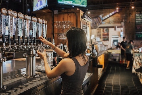 Some UK operators, such as Sky, are cracking down on pirated video-streaming in pubs and other public businesses. 
(Photo source: Elevate, Pexels)
